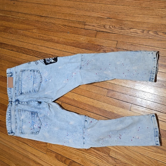 Jeans - Picture 3 of 4